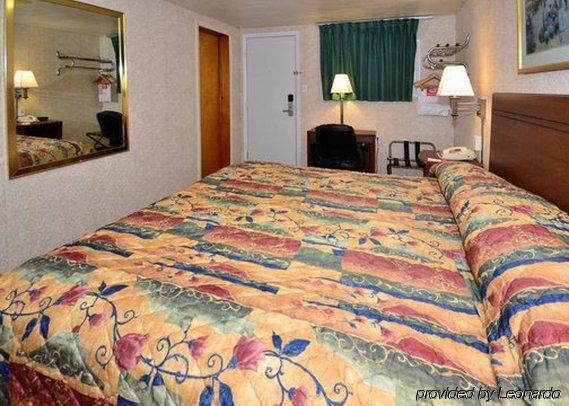 エコノ ロッジ ベルフォンテ インターステート 99 ベルフォント 部屋 写真